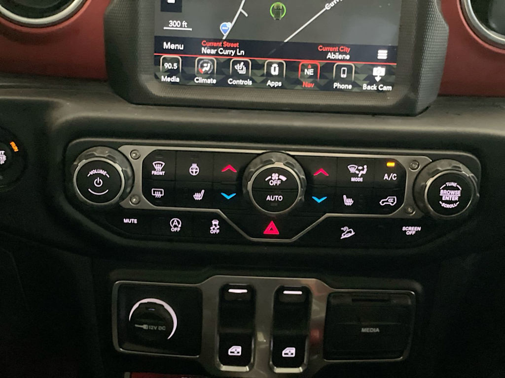 Thumbnail: 2020 Jeep Wrangler - 27