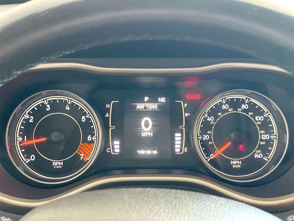 Thumbnail: 2014 Jeep Cherokee - 16