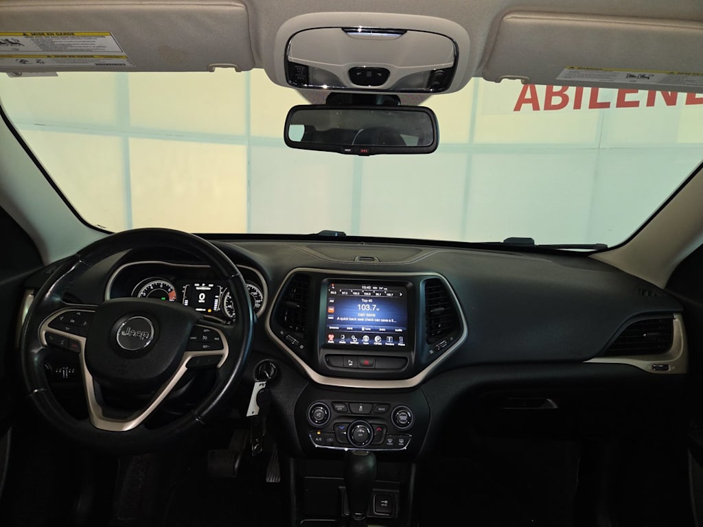 Thumbnail: 2016 Jeep Cherokee - 9