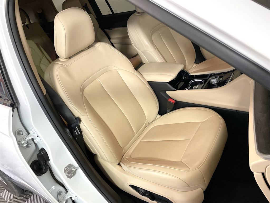 Thumbnail: 2022 Jeep Grand Cherokee L - 12