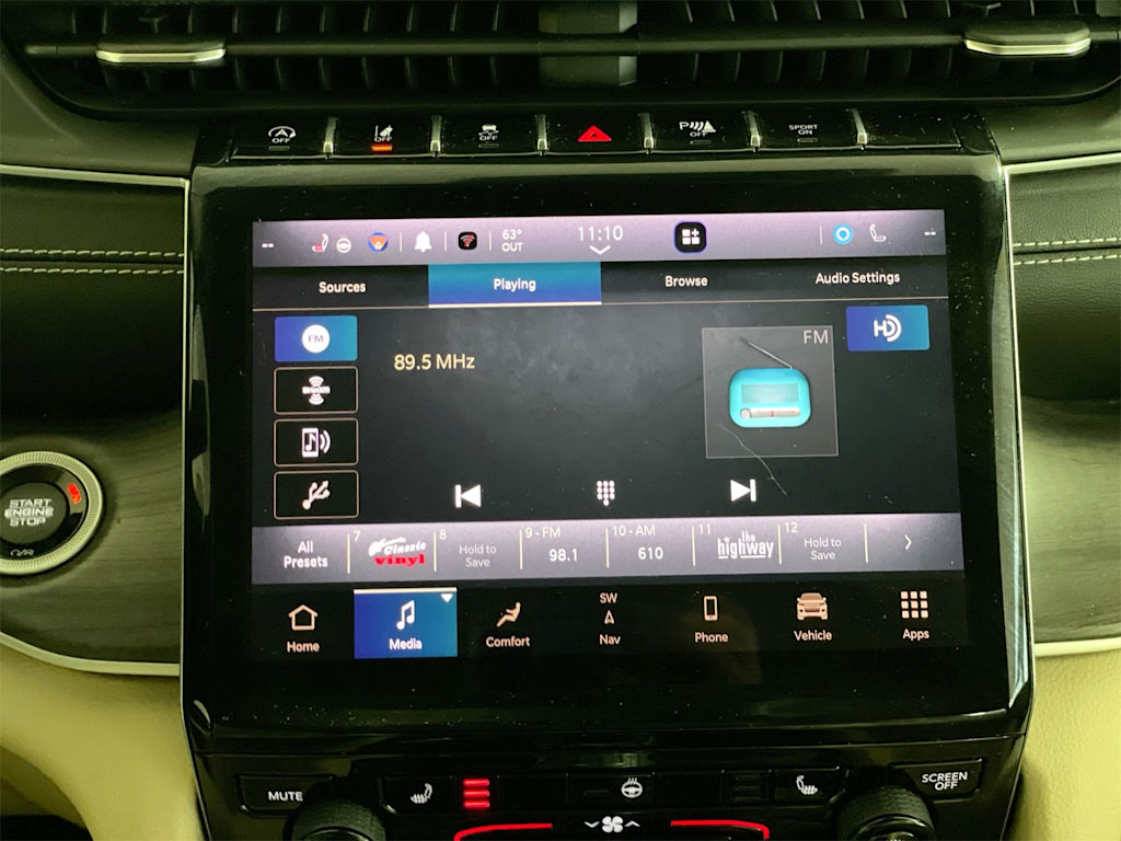 Thumbnail: 2022 Jeep Grand Cherokee L - 14