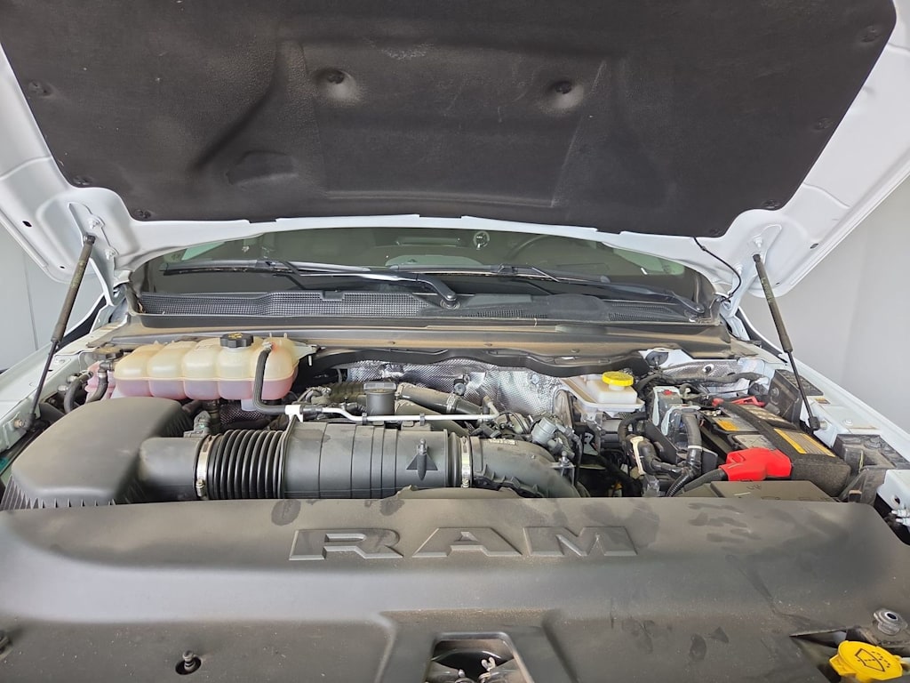 Thumbnail: 2025 RAM 1500 - 9