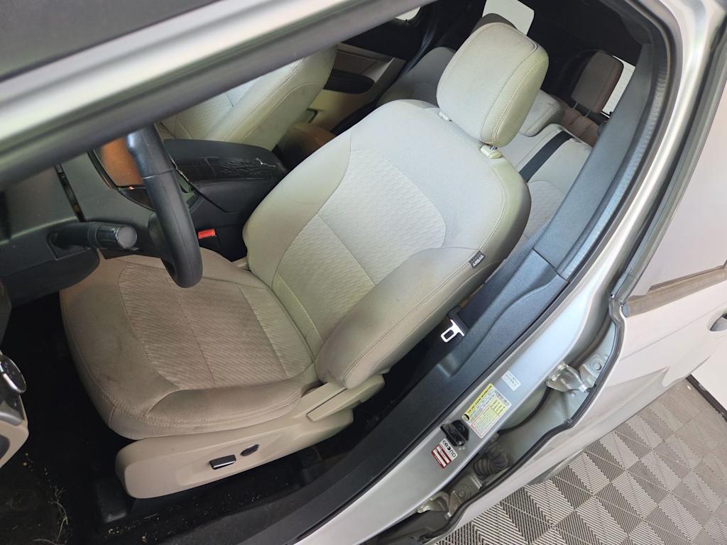 2018 Ford Explorer Base - Photo 19