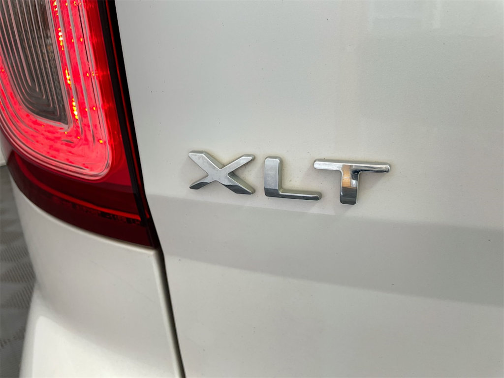 Thumbnail: 2015 Ford Explorer - 7