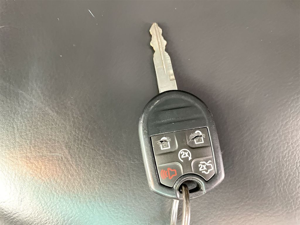 Thumbnail: 2015 Ford Explorer - 18