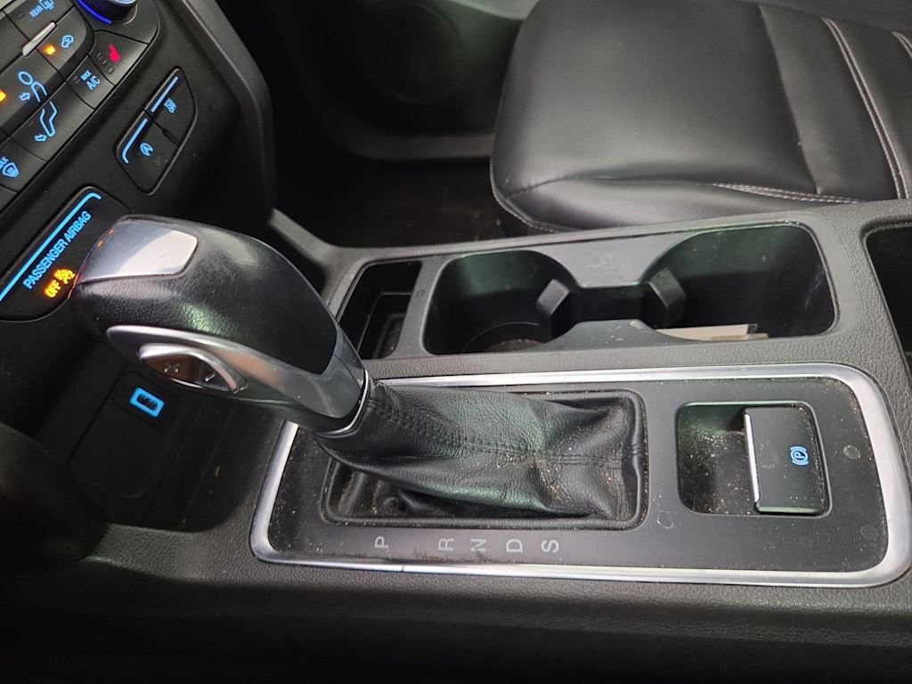Thumbnail: 2019 Ford Escape - 15
