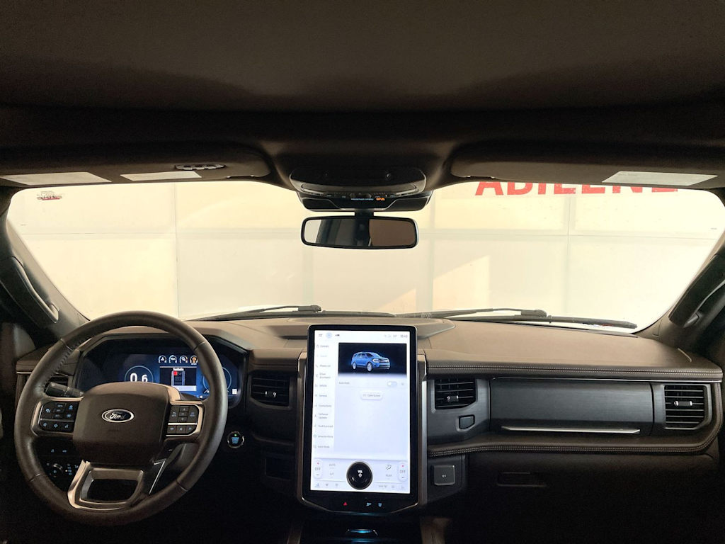 Thumbnail: 2022 Ford Expedition - 10