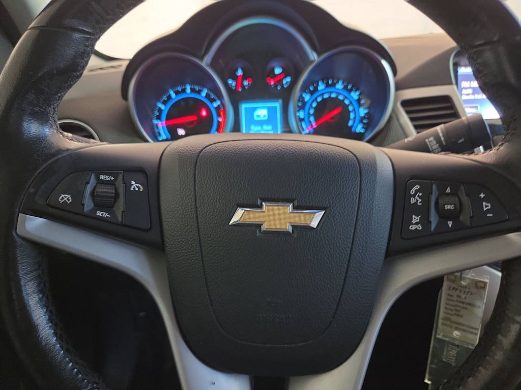 Thumbnail: 2014 Chevrolet Cruze - 24