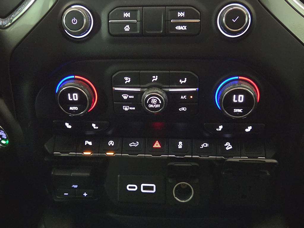 Thumbnail: 2020 Chevrolet Silverado 1500 - 28