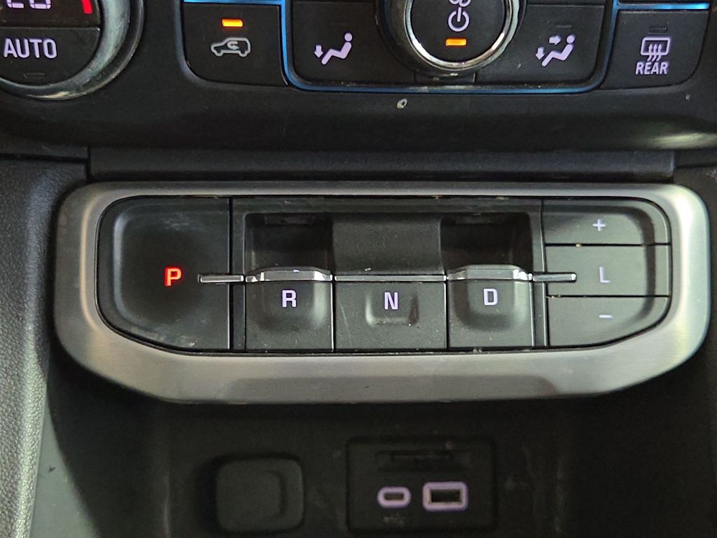 Thumbnail: 2022 GMC Acadia - 26