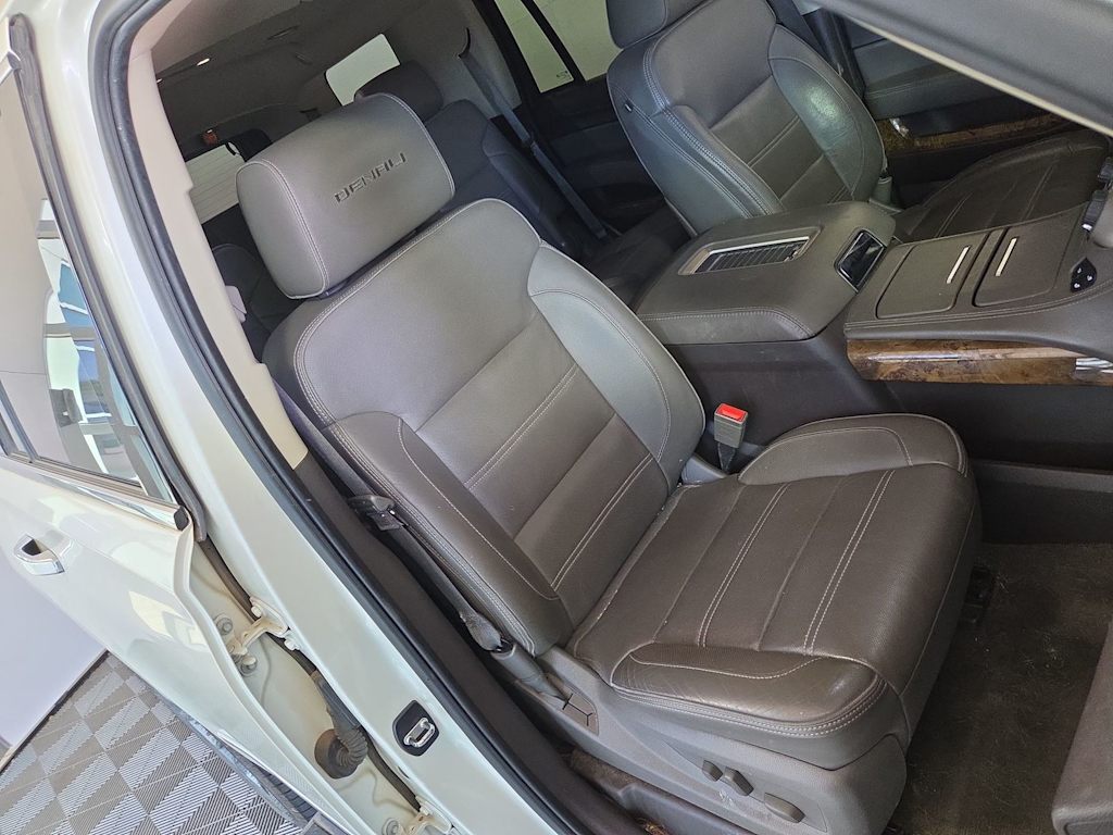 Thumbnail: 2015 GMC Yukon - 11