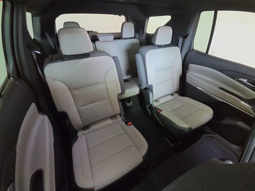 Thumbnail: 2025 Chevrolet Traverse - 22