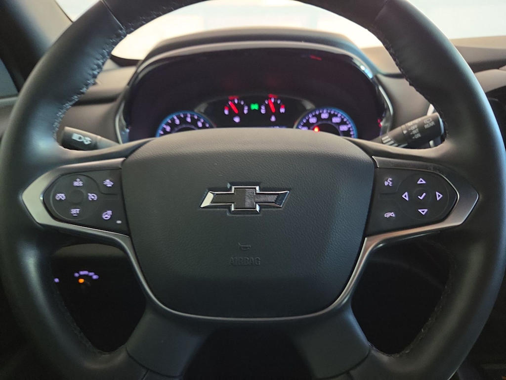 Thumbnail: 2023 Chevrolet Traverse - 26