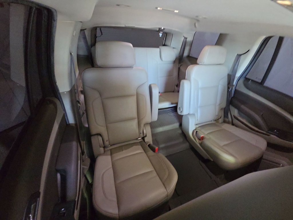 Thumbnail: 2020 Chevrolet Tahoe - 16