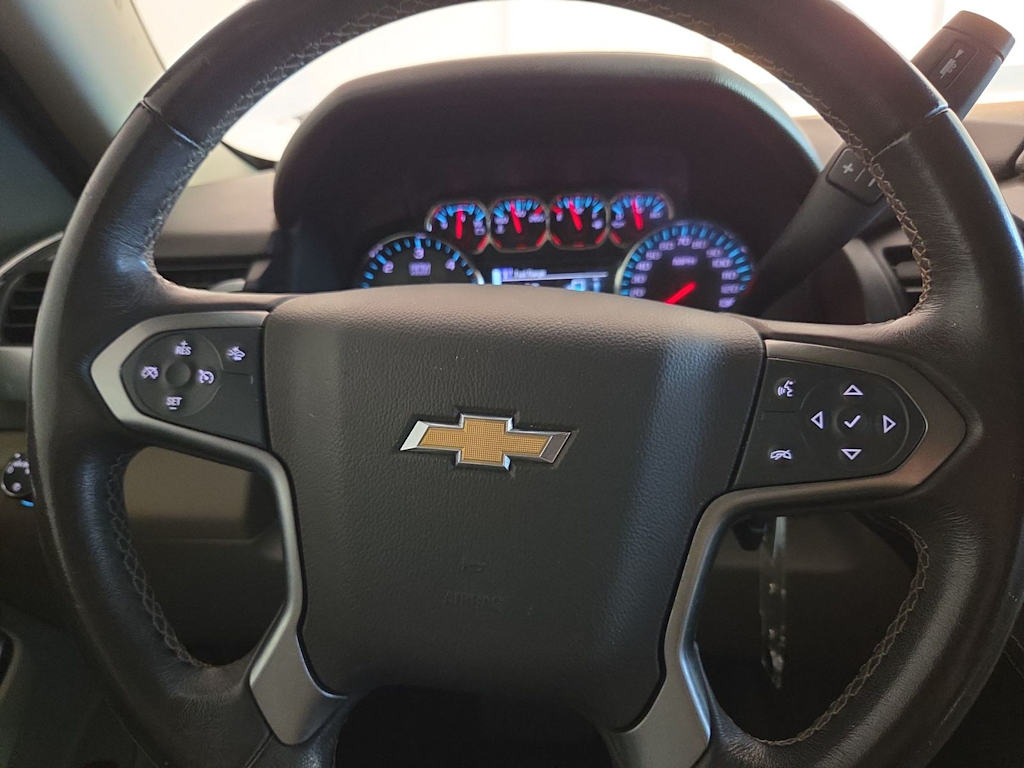 Thumbnail: 2020 Chevrolet Tahoe - 25
