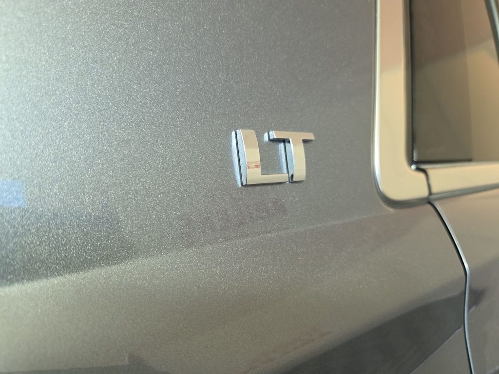 Thumbnail: 2019 Chevrolet Tahoe - 17