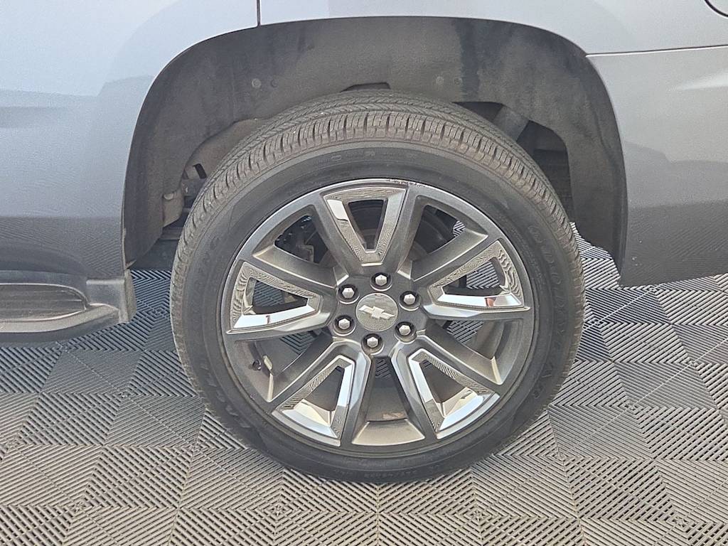 Thumbnail: 2019 Chevrolet Tahoe - 7