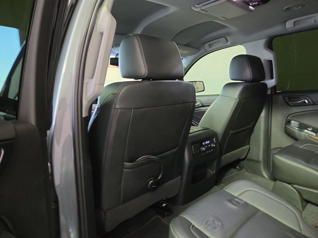 Thumbnail: 2019 Chevrolet Tahoe - 11