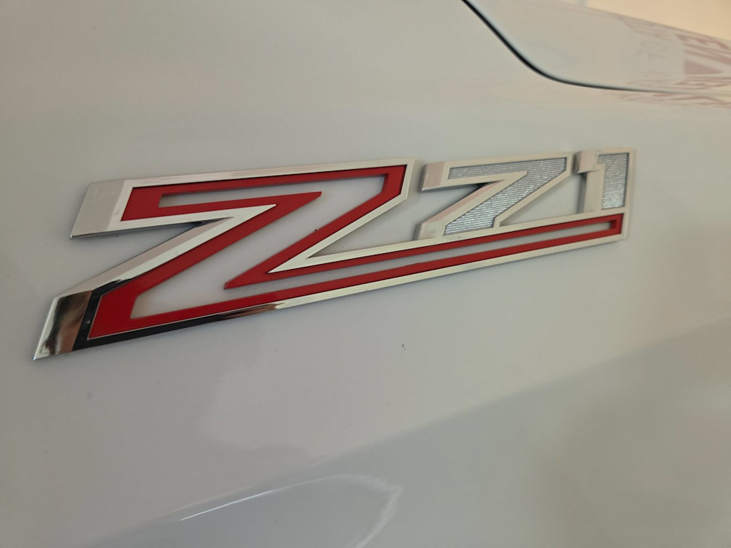 Thumbnail: 2022 Chevrolet Tahoe - 7