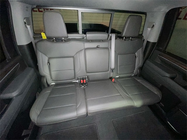 2024 GMC Sierra 3500 SLT 24
