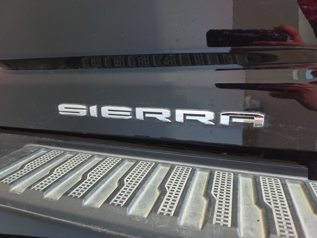 Thumbnail: 2025 GMC Sierra 2500 - 7