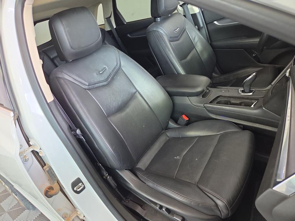Thumbnail: 2019 Cadillac XT5 - 10