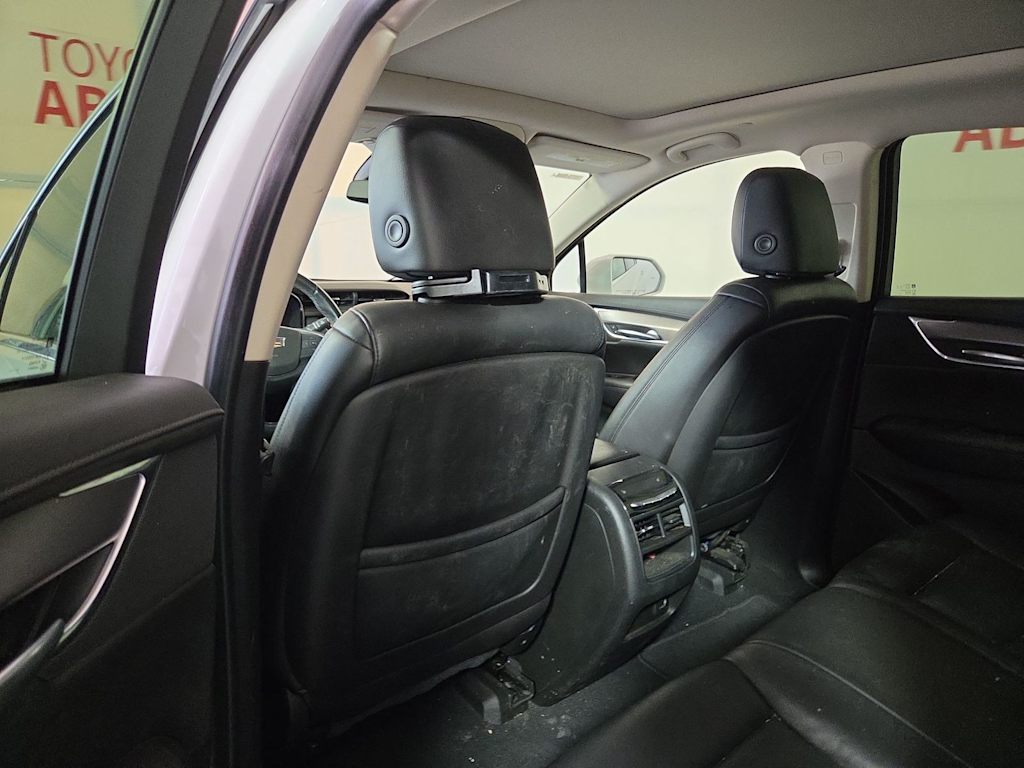 Thumbnail: 2019 Cadillac XT5 - 11