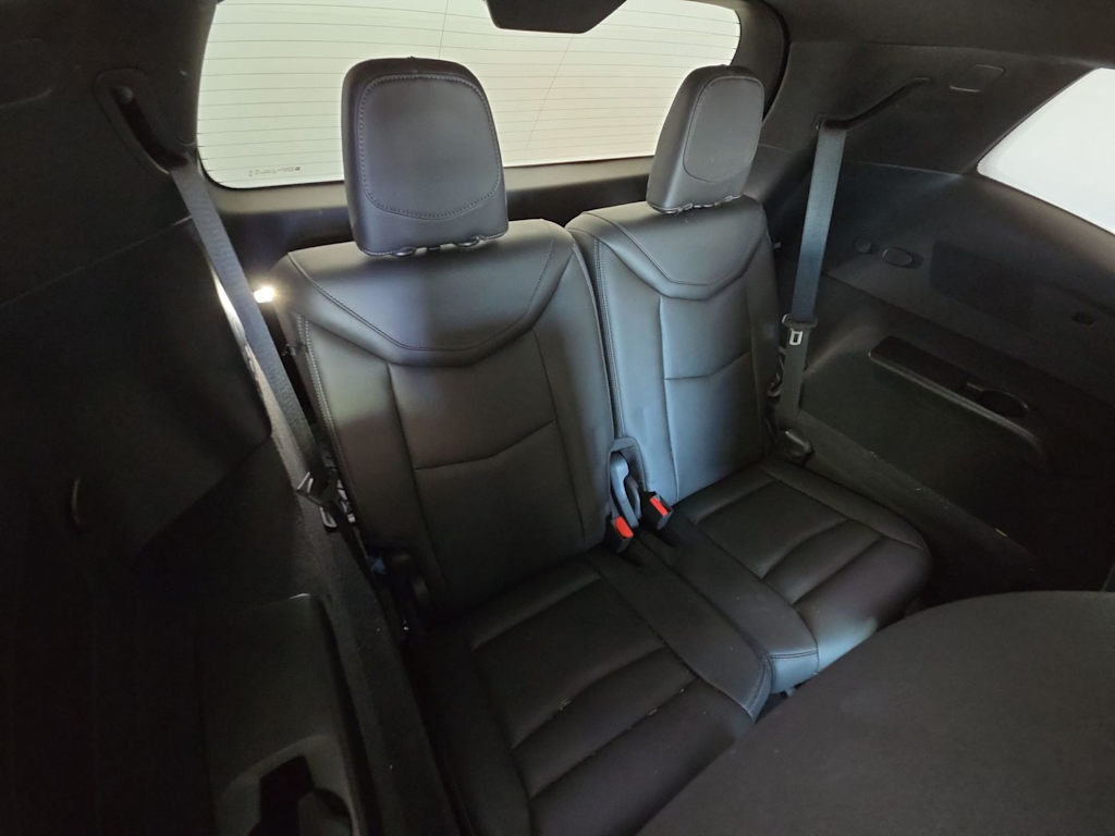 Thumbnail: 2023 Cadillac XT6 - 24