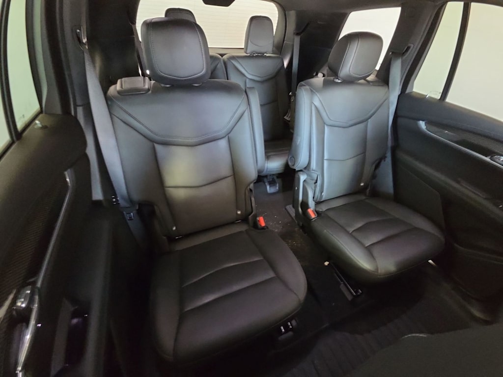 Thumbnail: 2023 Cadillac XT6 - 23