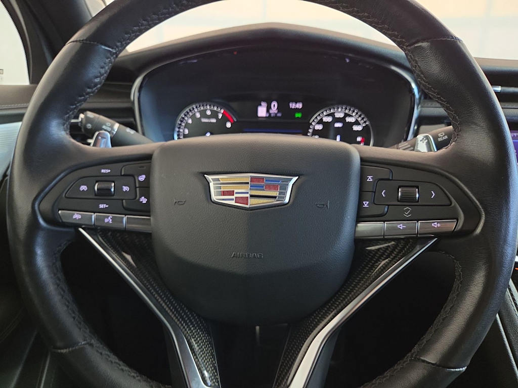 Thumbnail: 2023 Cadillac XT6 - 25