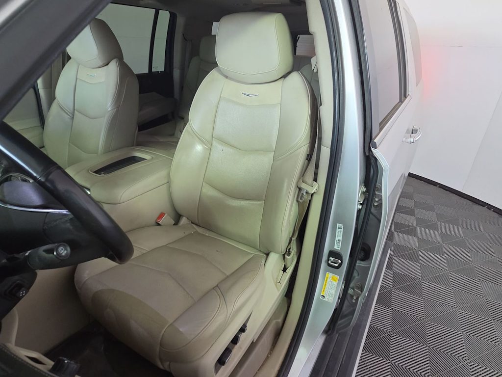 Thumbnail: 2019 Cadillac Escalade - 11