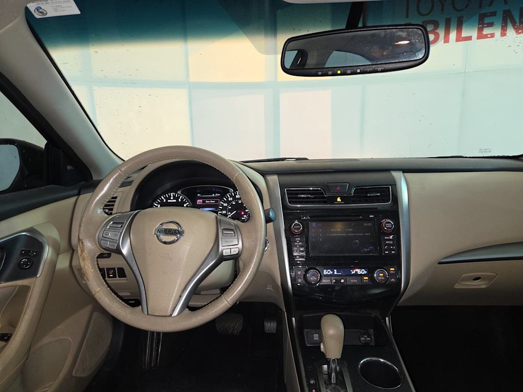Thumbnail: 2015 Nissan Altima - 2