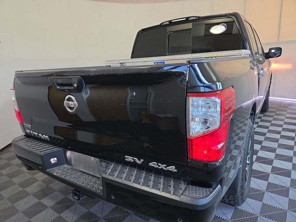 Thumbnail: 2021 Nissan Titan - 17