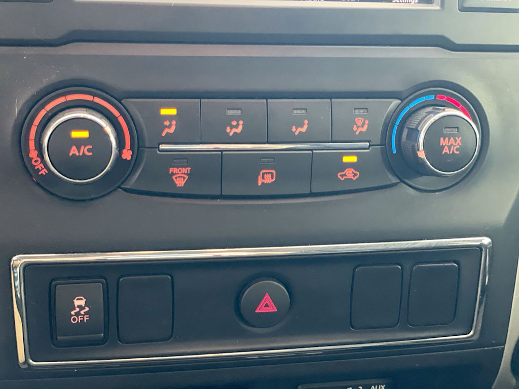 Thumbnail: 2019 Nissan Titan - 25