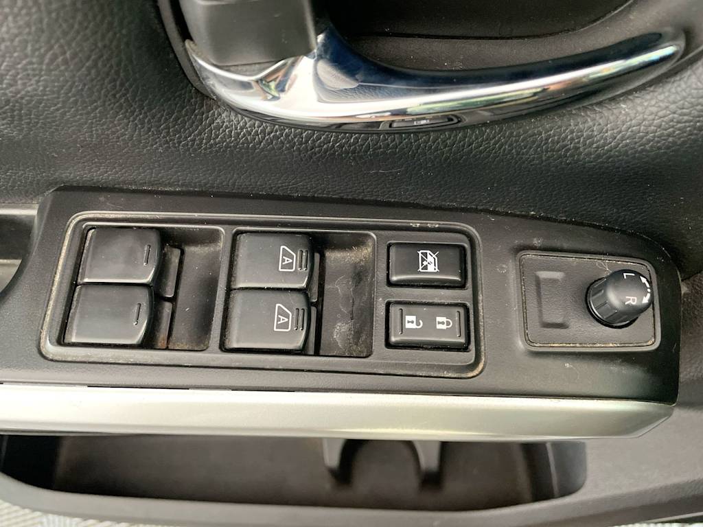 Thumbnail: 2019 Nissan Titan - 21