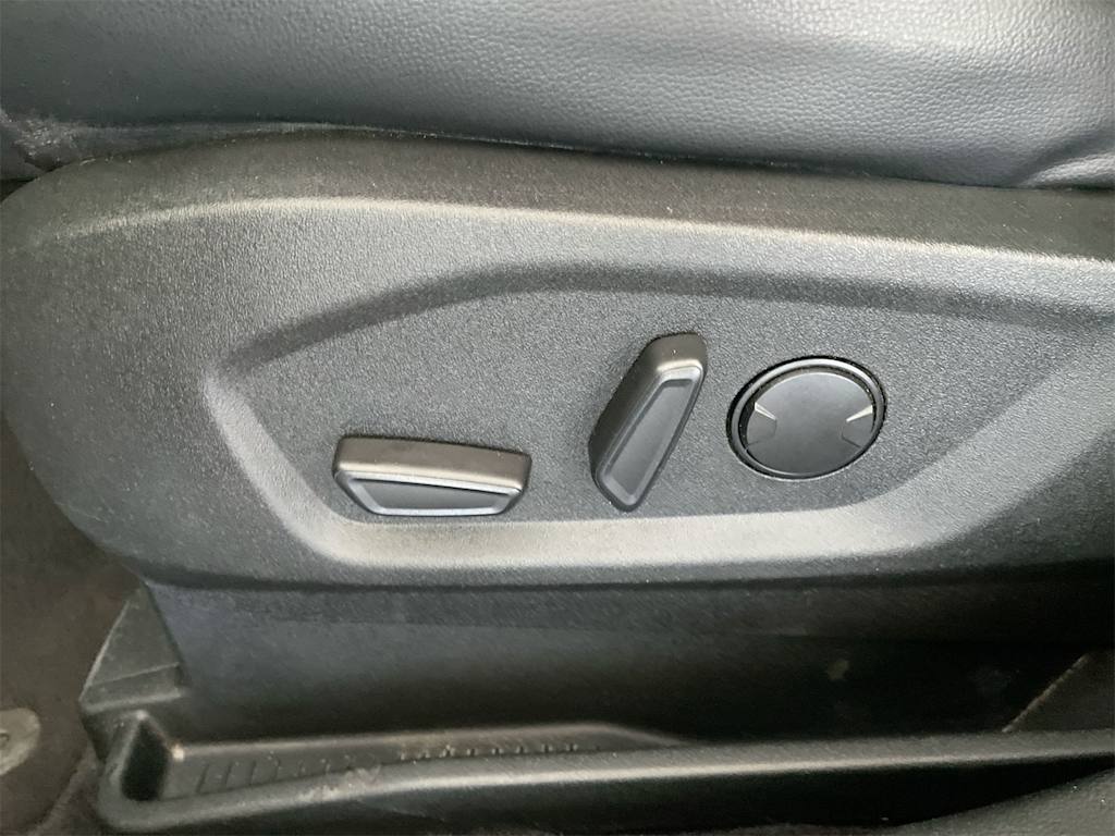 Thumbnail: 2022 Ford Edge - 19