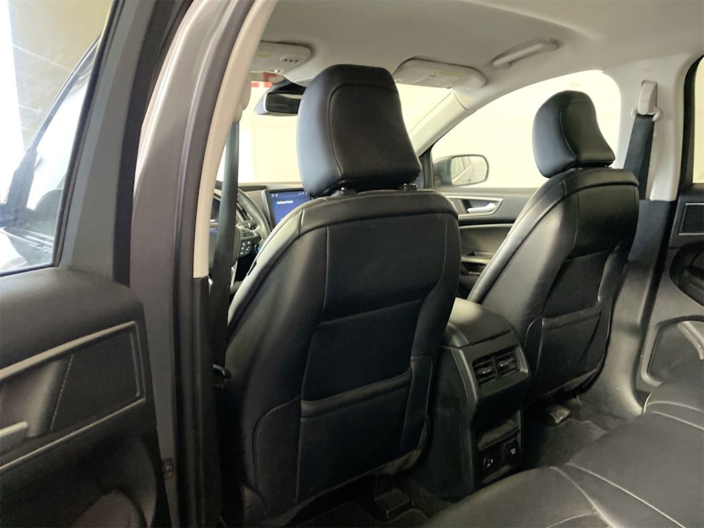 Thumbnail: 2022 Ford Edge - 11