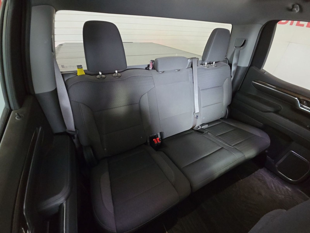 Thumbnail: 2023 Chevrolet Silverado 1500 - 21