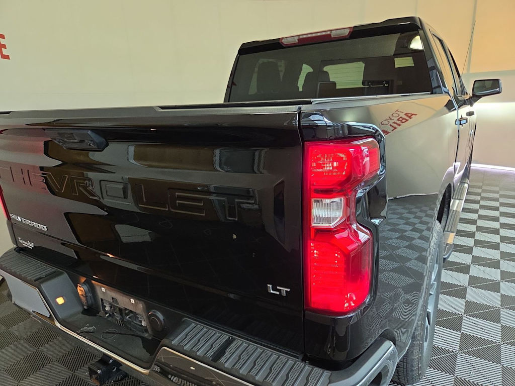 Thumbnail: 2023 Chevrolet Silverado 1500 - 16