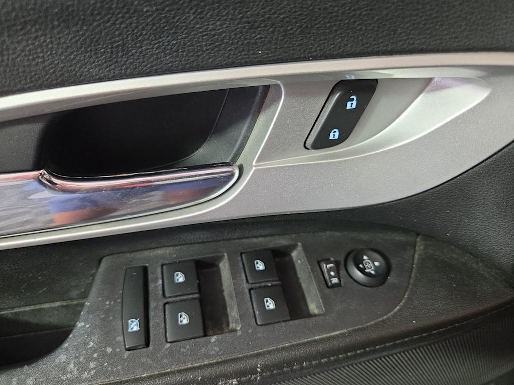 Thumbnail: 2017 Chevrolet Equinox - 21
