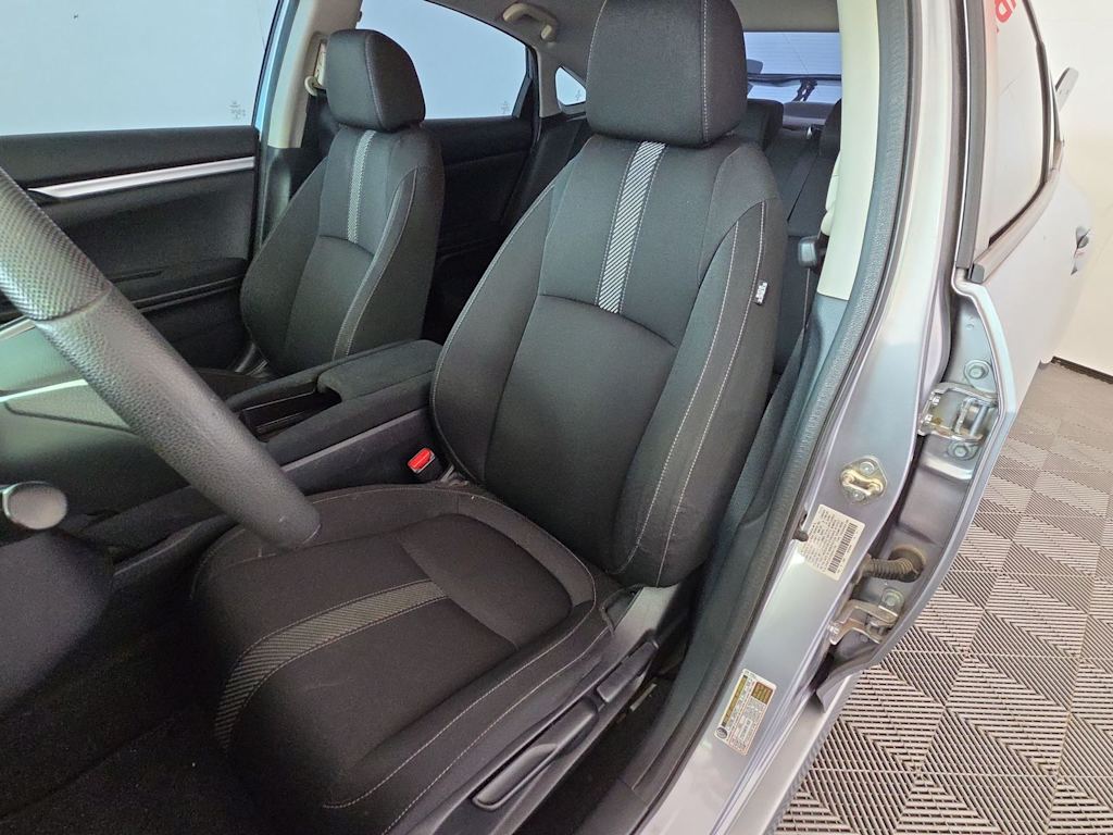 Thumbnail: 2016 Honda Civic - 11