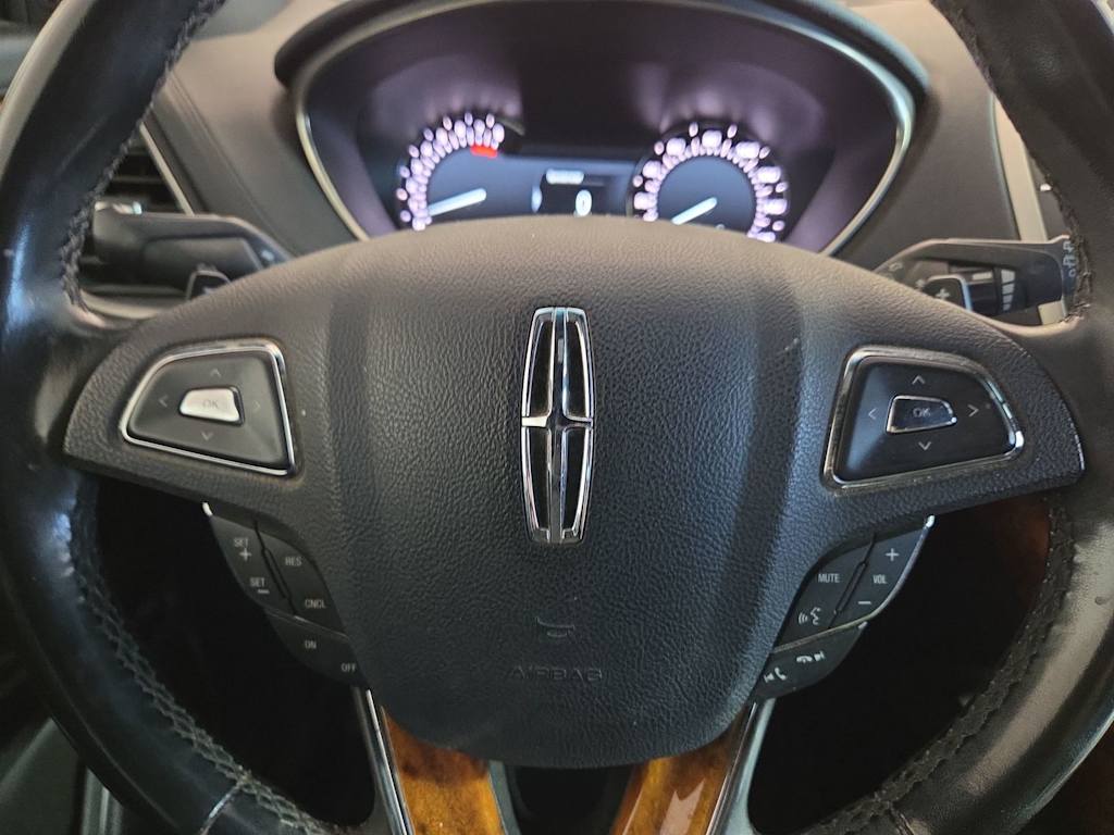 Thumbnail: 2017 Lincoln MKX - 21
