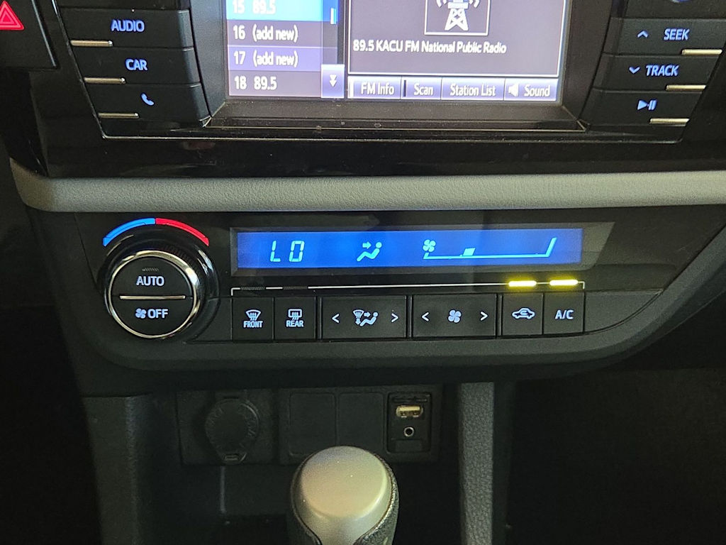 Thumbnail: 2016 Toyota Corolla - 25