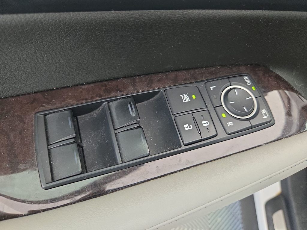Thumbnail: 2013 Lexus RX - 22