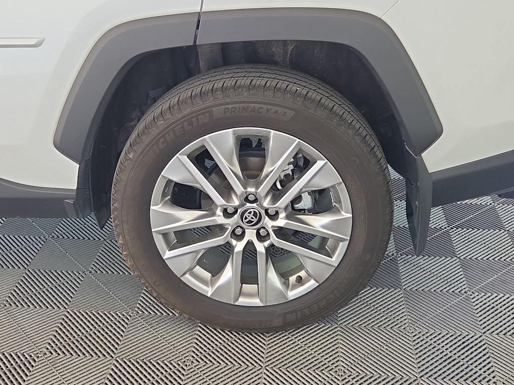 Thumbnail: 2025 Toyota RAV4 - 8