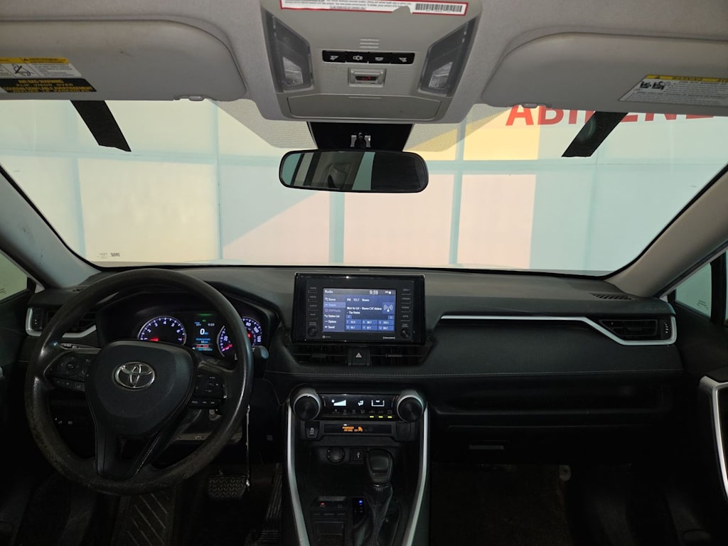 Thumbnail: 2020 Toyota RAV4 - 10