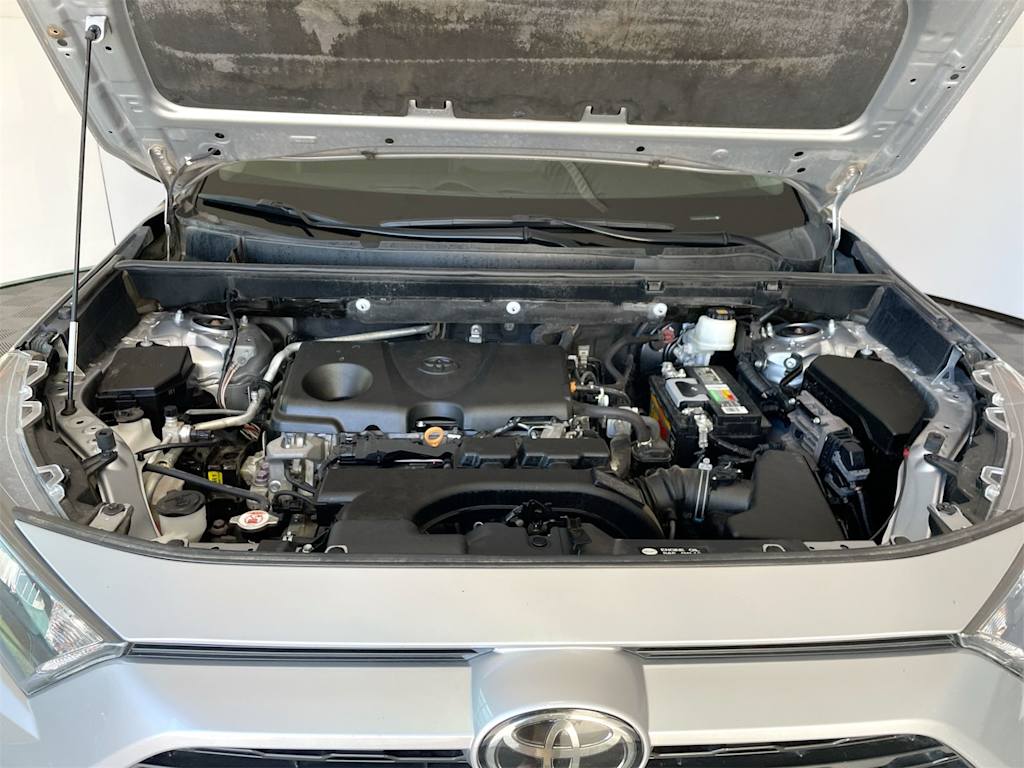 Thumbnail: 2020 Toyota RAV4 - 8