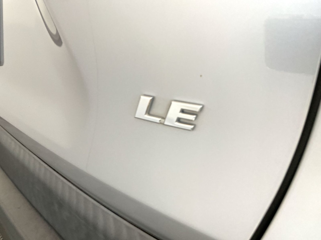 Thumbnail: 2020 Toyota RAV4 - 7