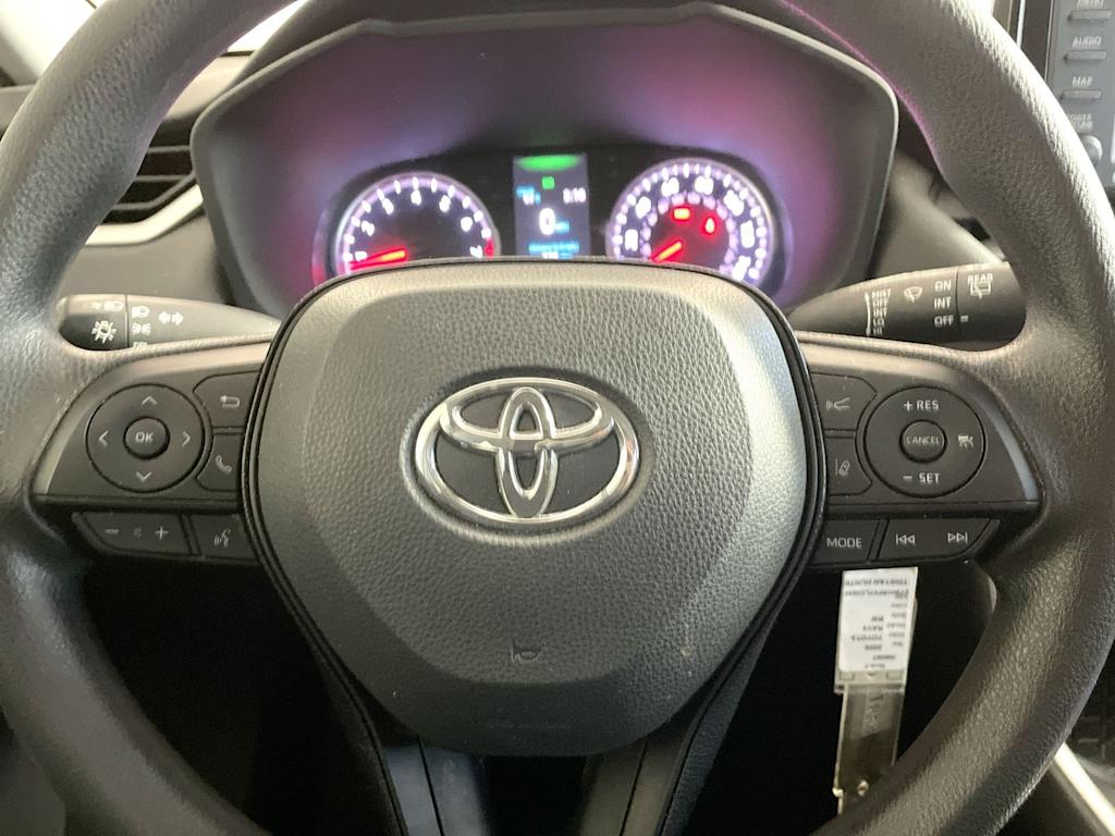 Thumbnail: 2020 Toyota RAV4 - 24