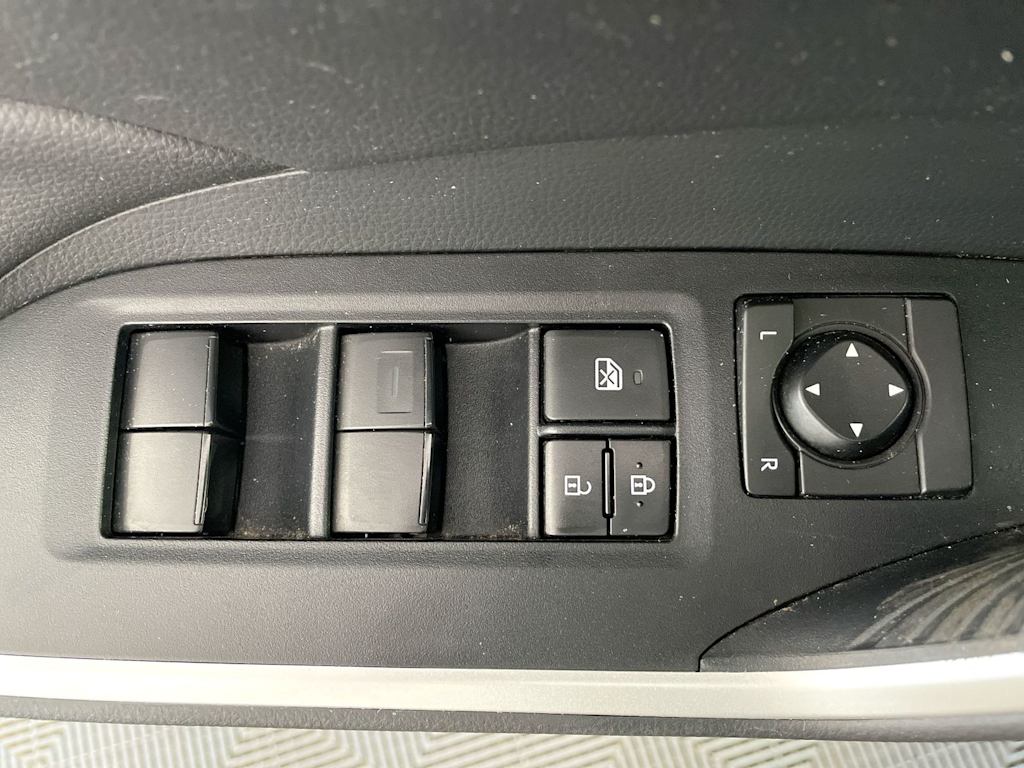 Thumbnail: 2020 Toyota RAV4 - 22